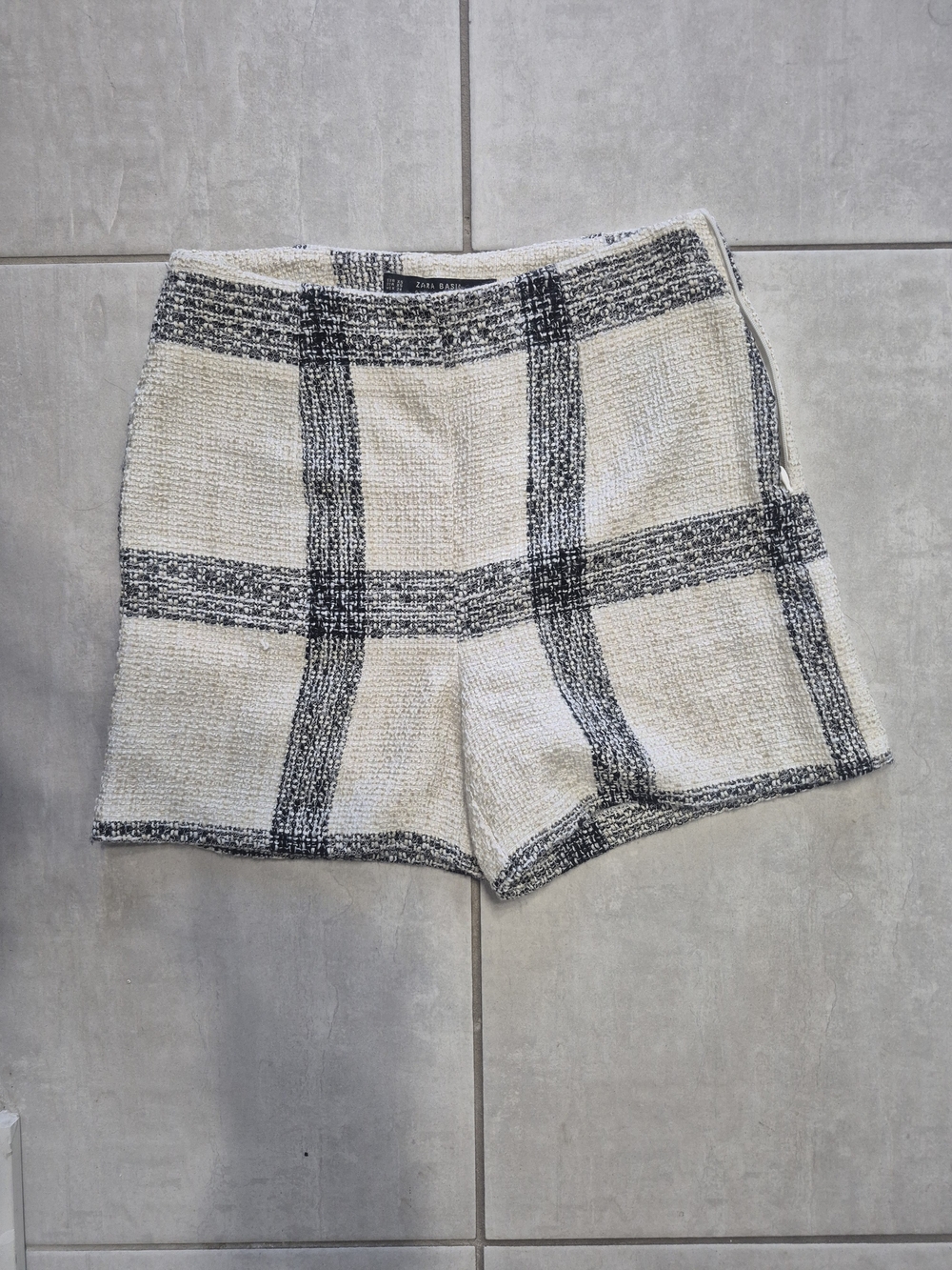 Zara Cream and Black High-Waist Tweed Shorts
